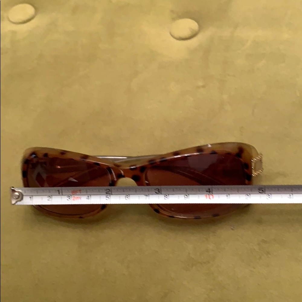 Sunglasses - Picture 6 of 7